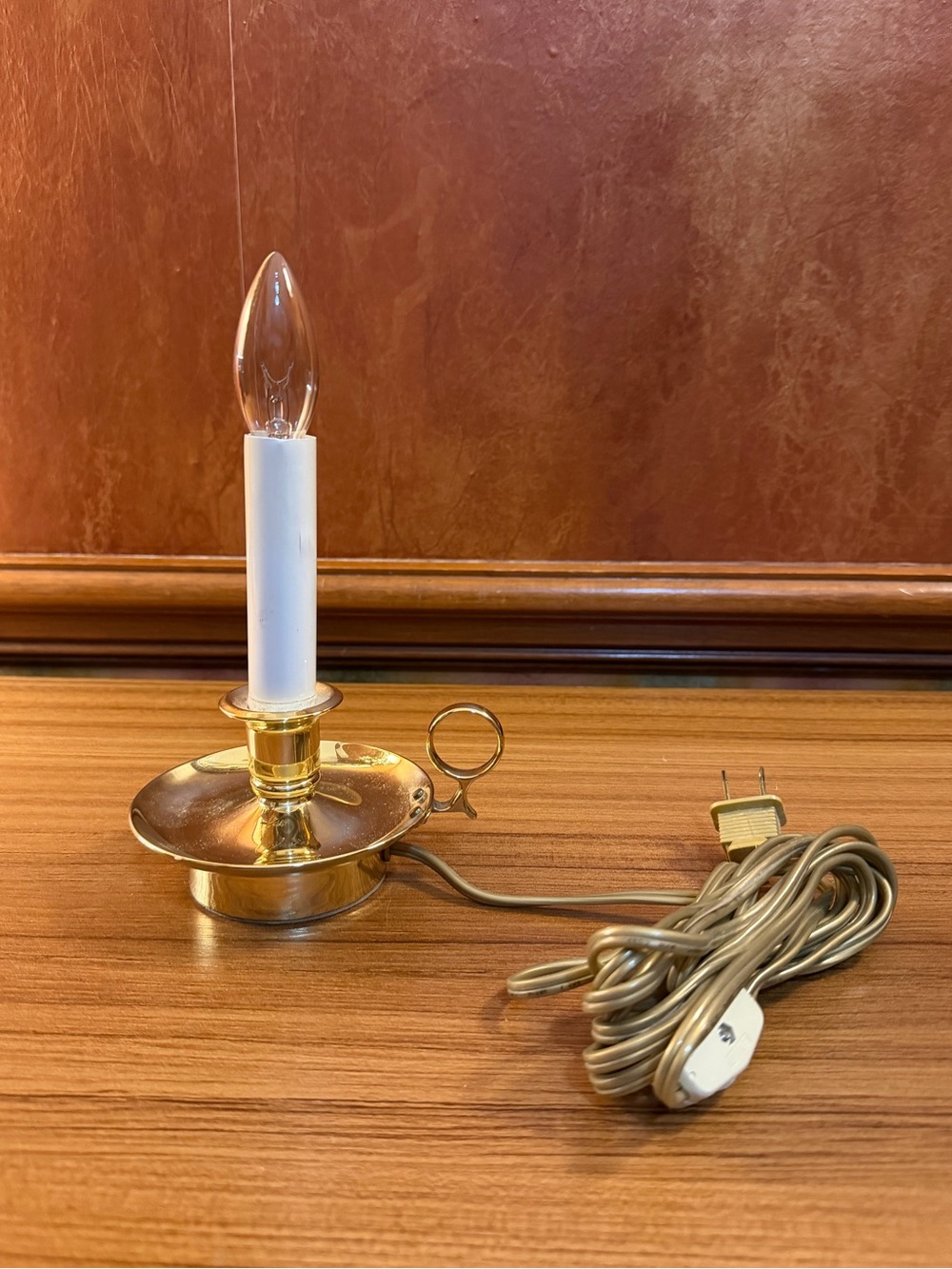 VTG Baldwin Brass Electric Window Candle Lamp Colonial Chamberstick Tested USA